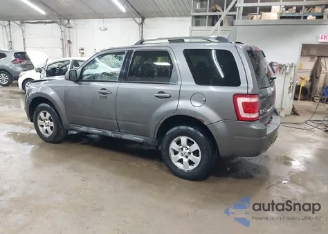 2010 Ford Escape Limited из США, поврежденный, VIN 1FMCU9EG2AKC17658